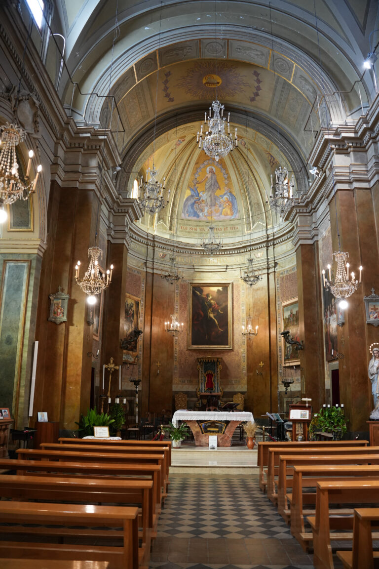 Chiesa San Michele Arcangelo interni