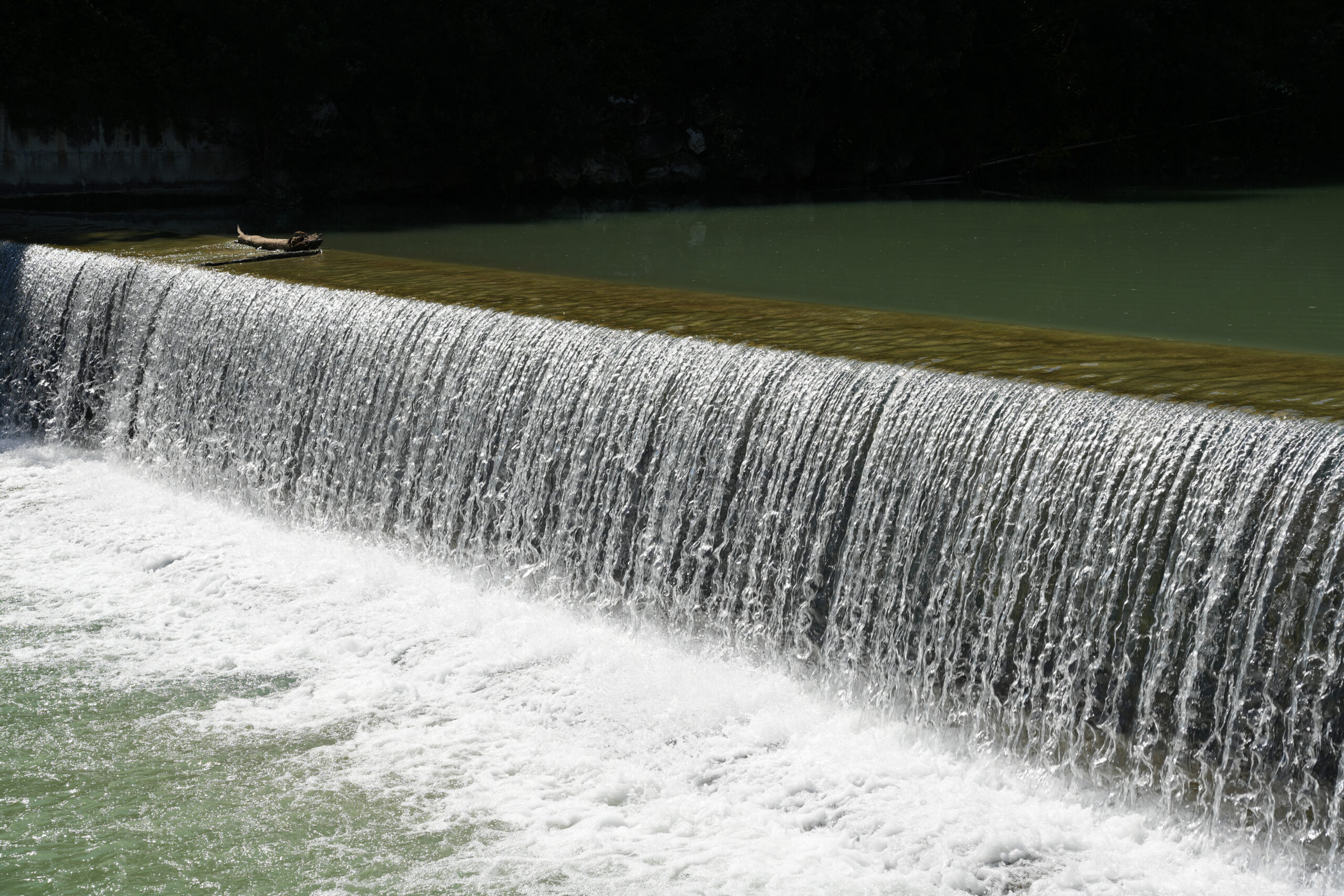 Percorso lungo il fiume Esino